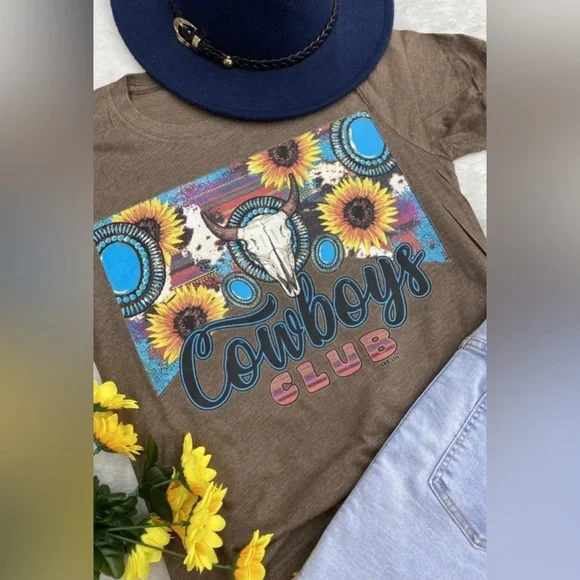 NWOT COWBOYS CLUB GRAPHIC TEE - Picture 1 of 3